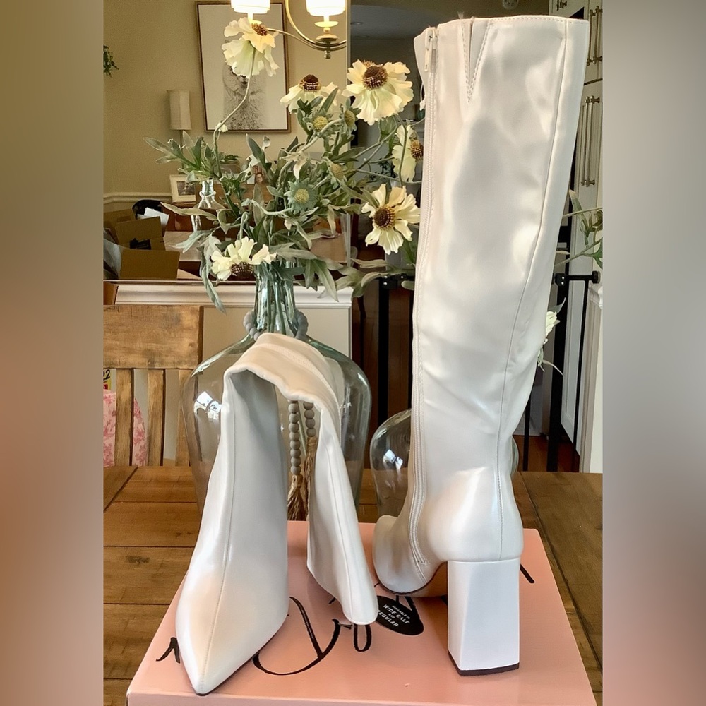NIB-Sexy Wild Pair Vegan WIDE CALF Knee-High Block Heel Boots Sz 9 - Picture 7 of 8